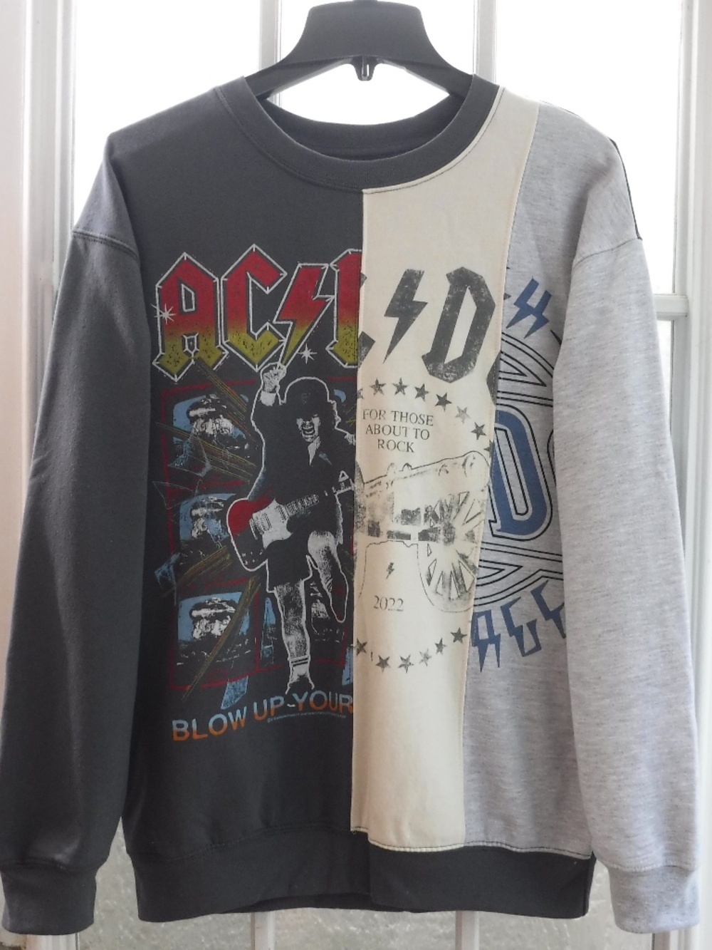 AC/DC Gray Color Crewneck Long Sleeve Fleece Lined Sweatshirt